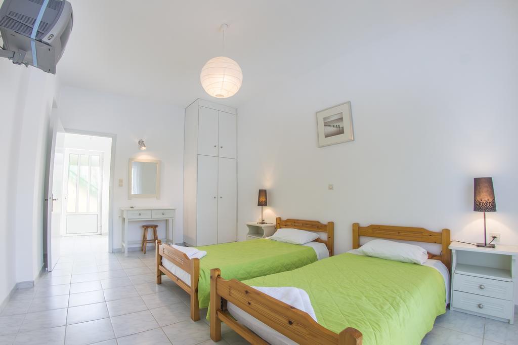 Olive Grove Apts Lithakia  الغرفة الصورة